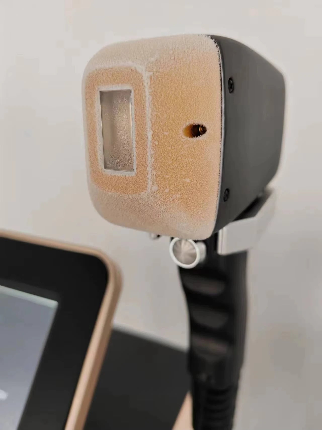Professional Diode Ice Titanium Laser Hair Removal Machine Portable